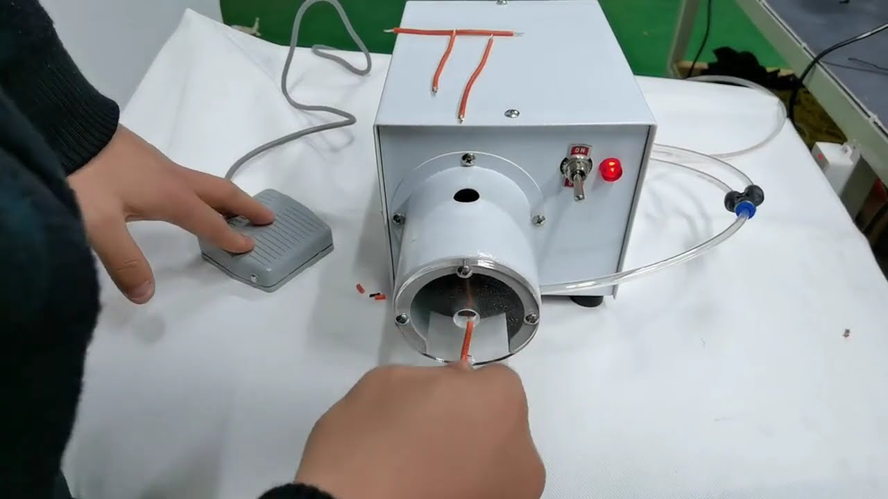 Stripping and Twisting Machine Equipment Function