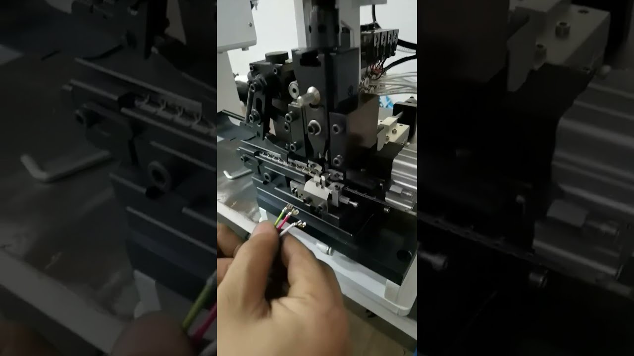 Continuous Strip Terminal Machine Crimping 90° Special Terminals #factory #machine